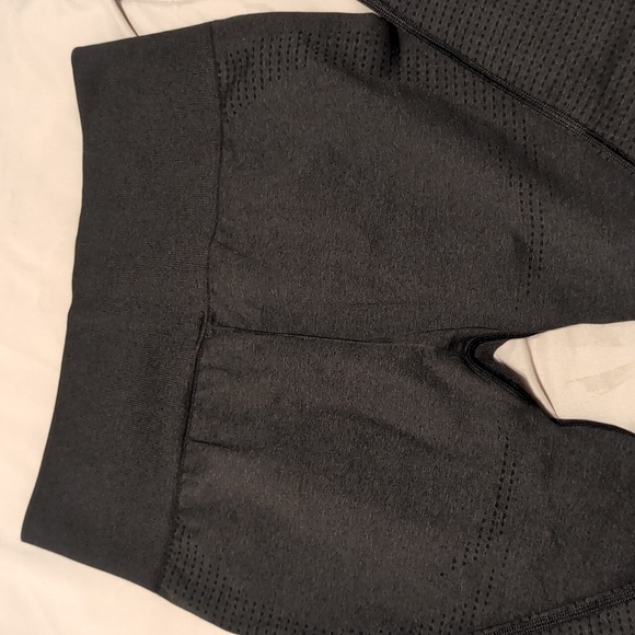 Gymshark Vital Leggings - Picture 5 of 5